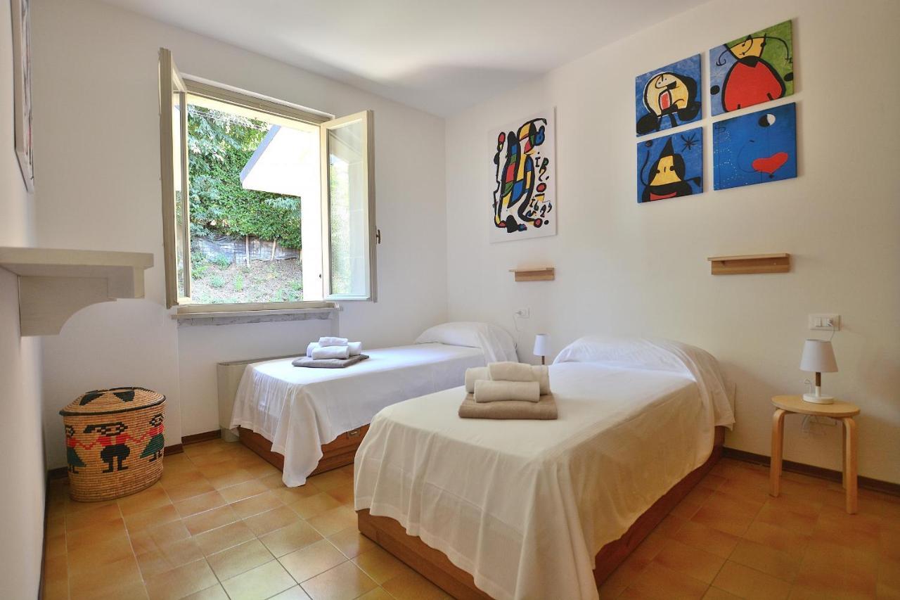 Apartment Joan Miro With Pool Bardolino Eksteriør billede